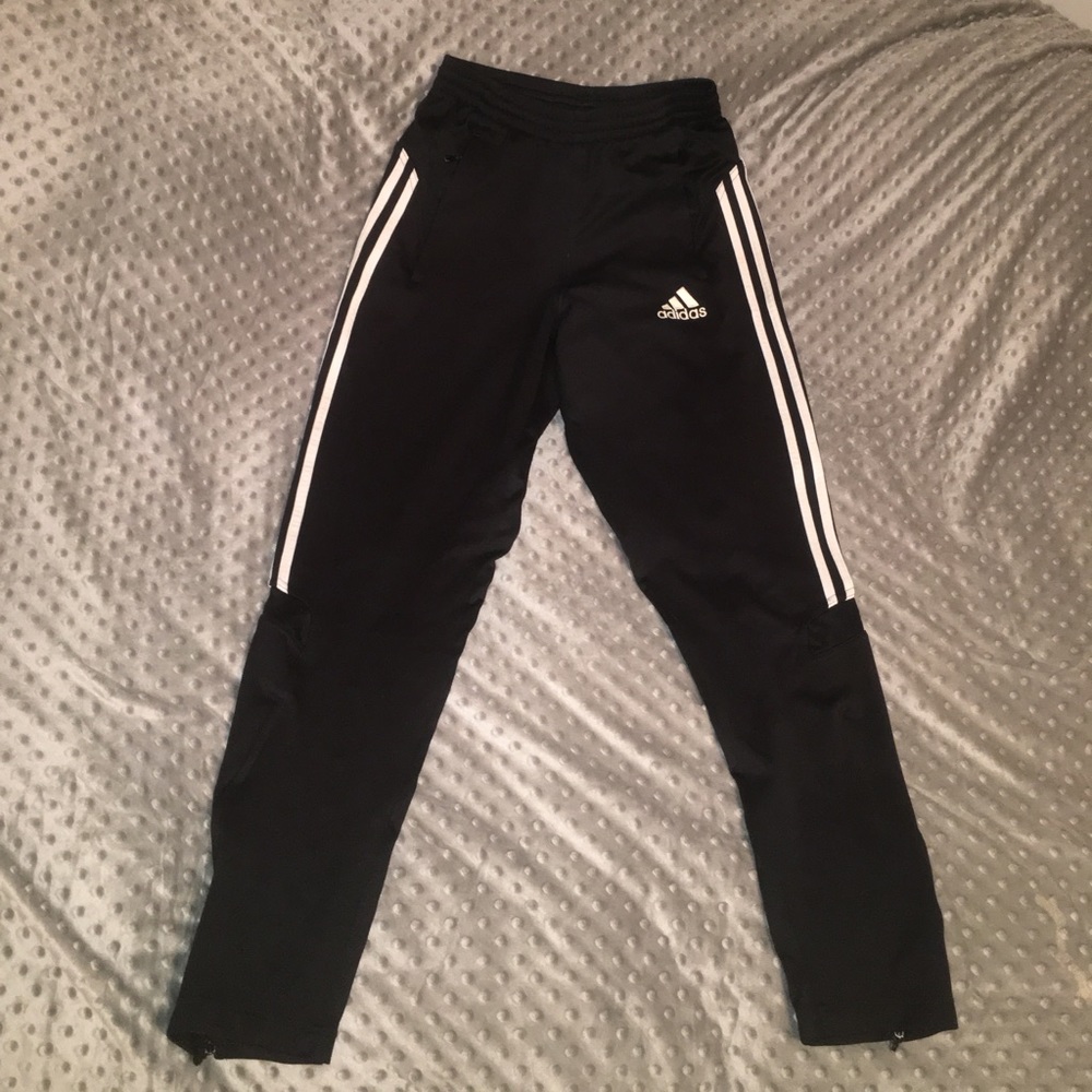 athletic pants